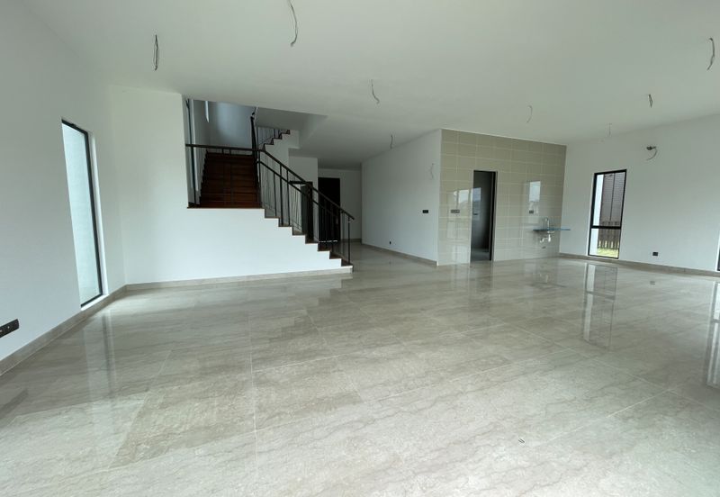 Isle of Botanica, Setia Eco Glades