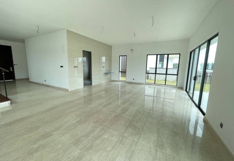 Isle of Botanica, Setia Eco Glades