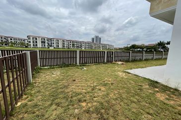 Isle of Botanica, Setia Eco Glades