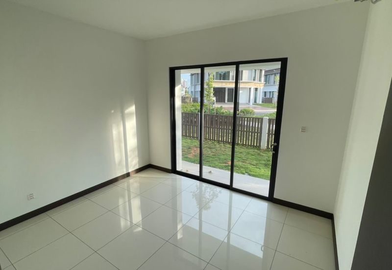 Isle of Botanica, Setia Eco Glades