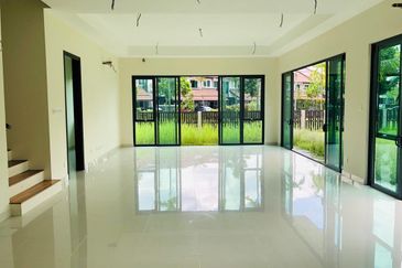 Charms of Nusantara, Setia Eco Glades