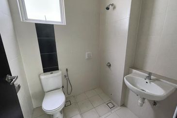 Trillium, Perdana Lakeview East