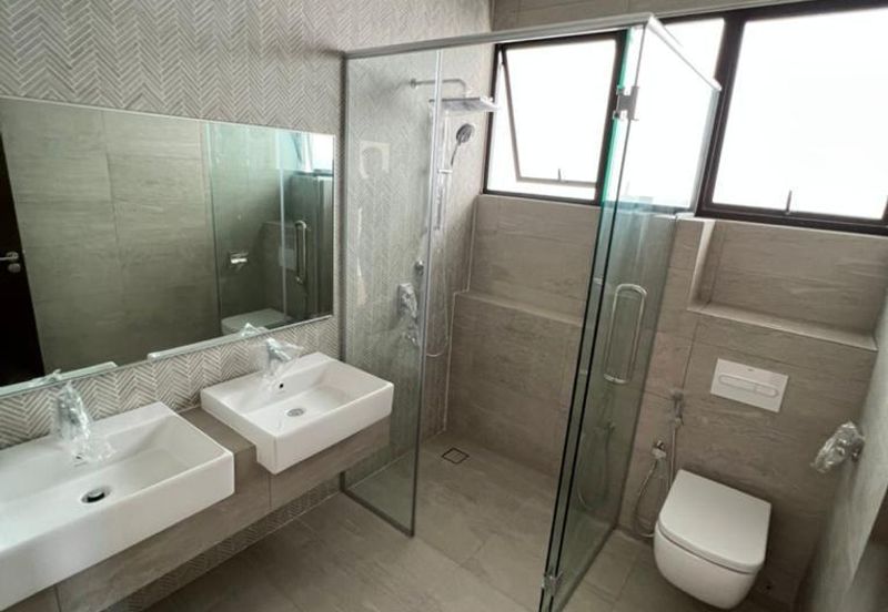 Beautiful Landscape 3 Storey Terrace House for Sale