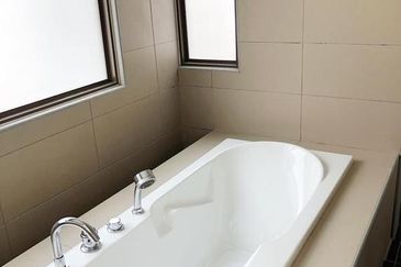 Lake Point Residence