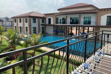 Isle of Kamares, Setia Eco Glades