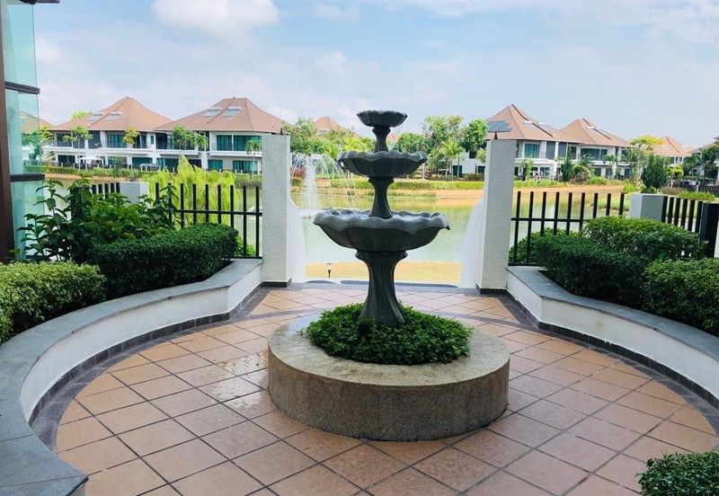 Isle of Kamares, Setia Eco Glades