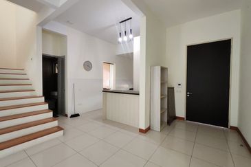 Symphony Hills Schumann