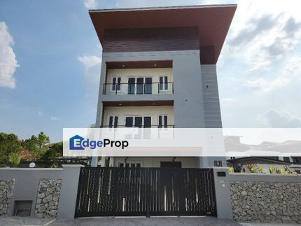 New Modern Design with pool 3 Storey Bungalow Country Heights Kajang for rent, Selangor, Country Heights