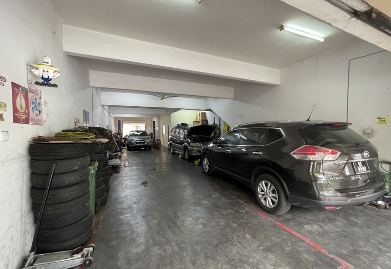 3 Storey EROI 5.25% Shop Office Jalan Pekaka Seksyen 8 Kota Damansara