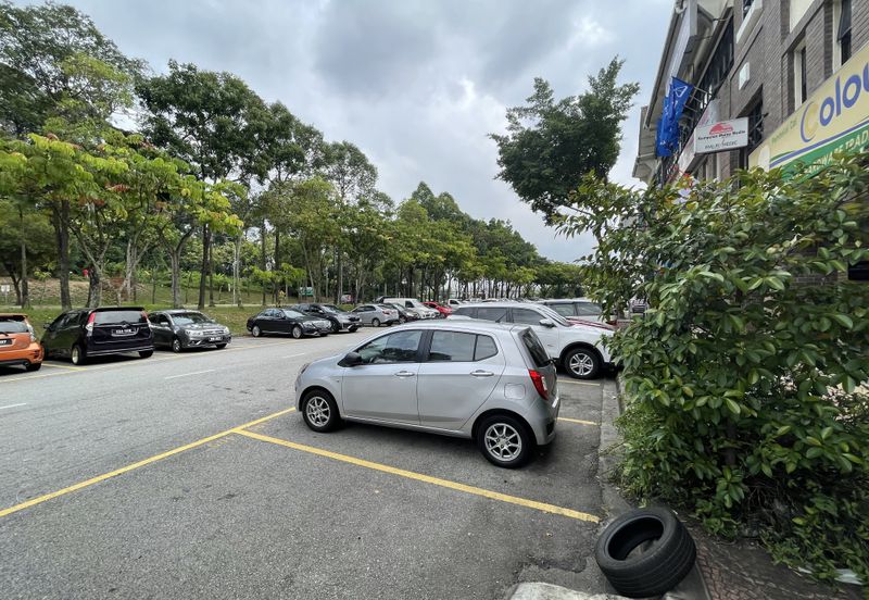 3 Storey EROI 5.25% Shop Office Jalan Pekaka Seksyen 8 Kota Damansara