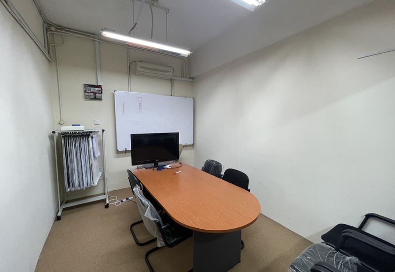 3 Storey EROI 5.25% Shop Office Jalan Pekaka Seksyen 8 Kota Damansara