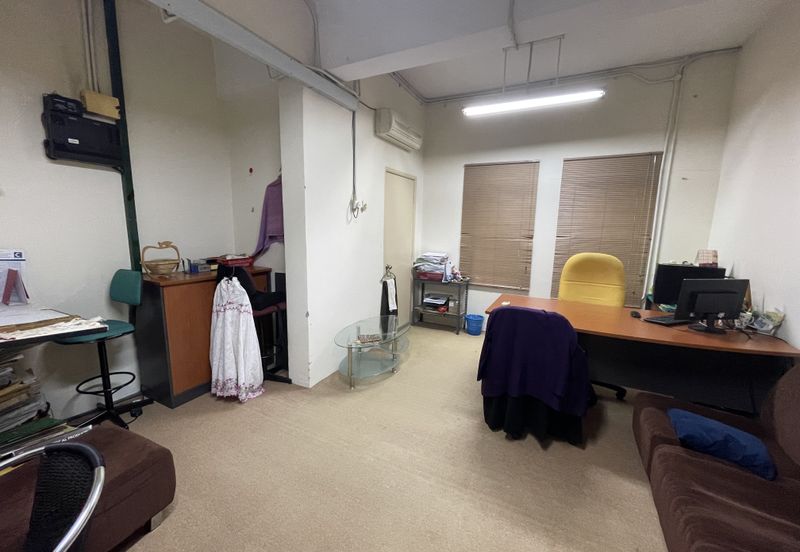 3 Storey EROI 5.25% Shop Office Jalan Pekaka Seksyen 8 Kota Damansara