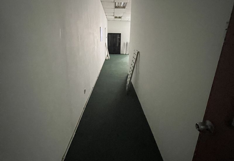 3 Storey EROI 5.25% Shop Office Jalan Pekaka Seksyen 8 Kota Damansara