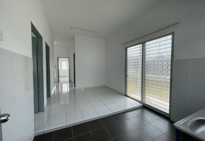 Jalan Haji Iman Omar 