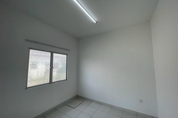 Jalan Haji Iman Omar 