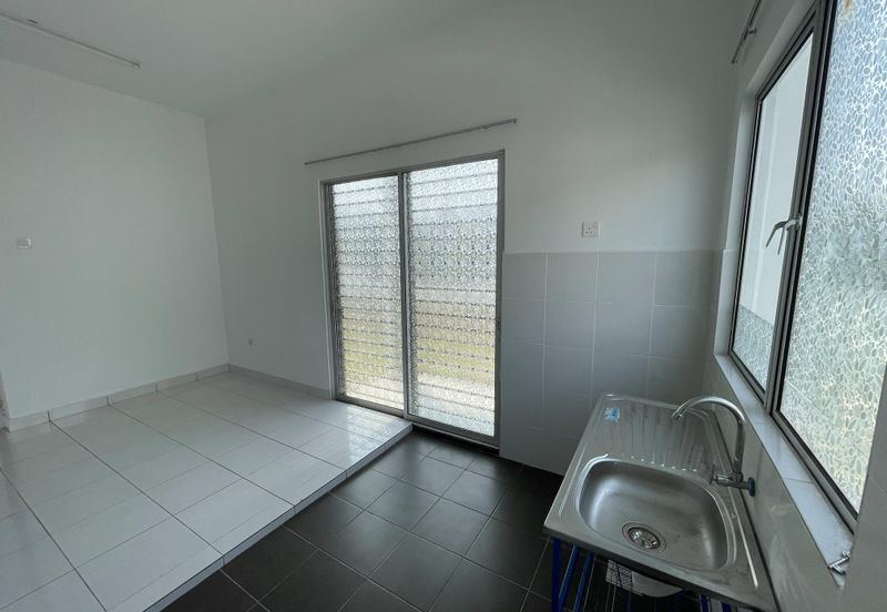 Jalan Haji Iman Omar 