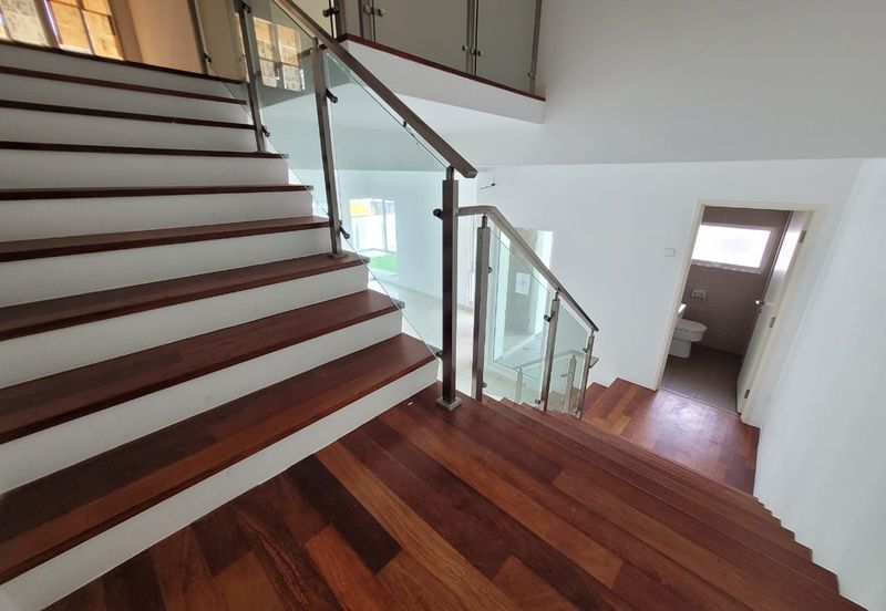 D'Laman Greenville ,Bukit Tinggi, Corner Semi d