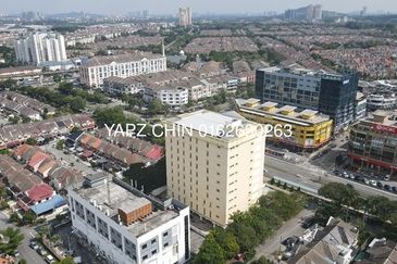 Taipan Business Centre, USJ 10