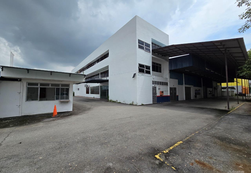 Kawasan Perusahaan Banting, Detached Factory / showroom with 800amp