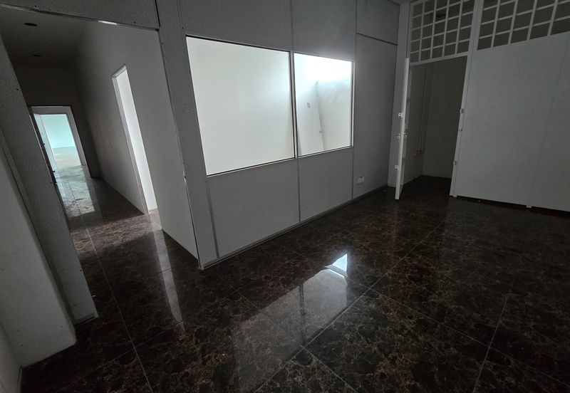 Kawasan Perusahaan Banting, Detached Factory / showroom with 800amp