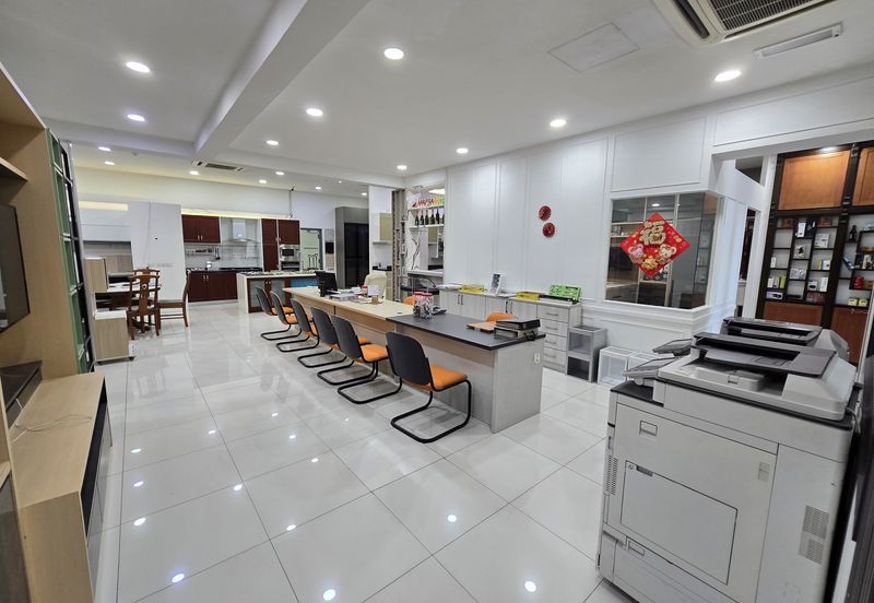 Jalan Bukit Kemuning