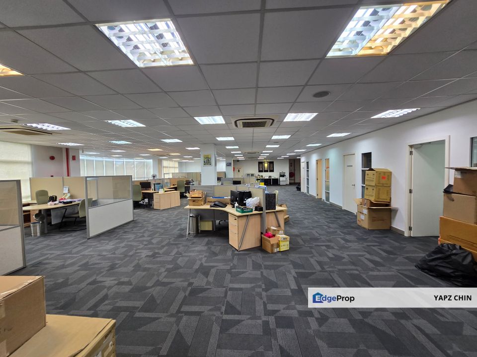 Bukit jelutong U8, Shah Alam, 3 storey warehouse with passenger lift, Selangor, Shah Alam