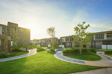 BUNGALOW ZERO LOT READY TO MOVE IN, KOTA KEMUNING SHAH ALAM