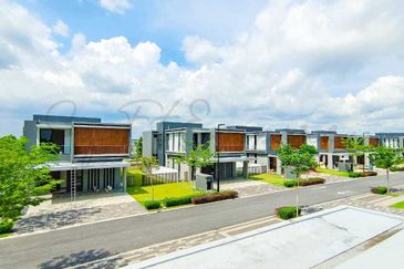 BUNGALOW ZERO LOT READY TO MOVE IN, KOTA KEMUNING SHAH ALAM