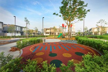 BUNGALOW ZERO LOT READY TO MOVE IN, KOTA KEMUNING SHAH ALAM