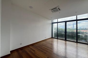 Bungalow Villa Millenia Residences @ Taman Bukit Desa KL Fully Renovated Move in Condition 独栋别墅