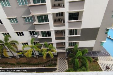 D' EMBASSY BUKIT PELINDUNG(P/L PT 88761)