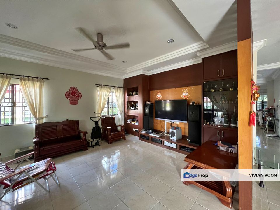 IPOH KLEBANG CORNER LOT BUNGALOW near Poi Lam School, Perak, Ipoh