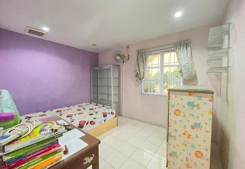 TAMAN JATI, JELAPANG