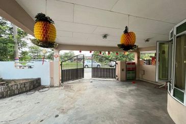 TAMAN JATI, JELAPANG