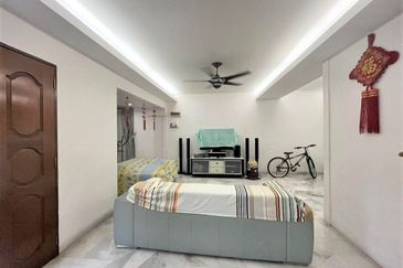 TAMAN JATI, JELAPANG