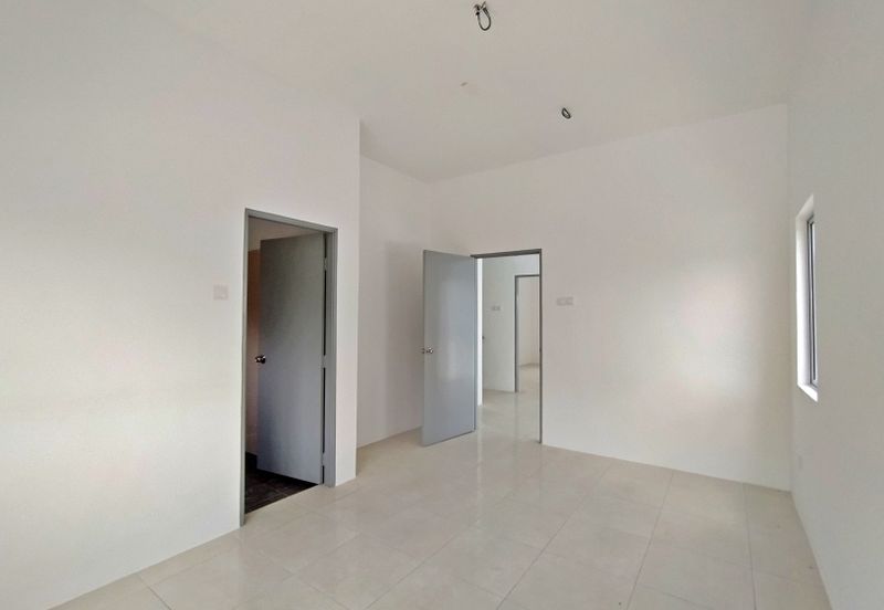 TAMAN MERU DESA PARK