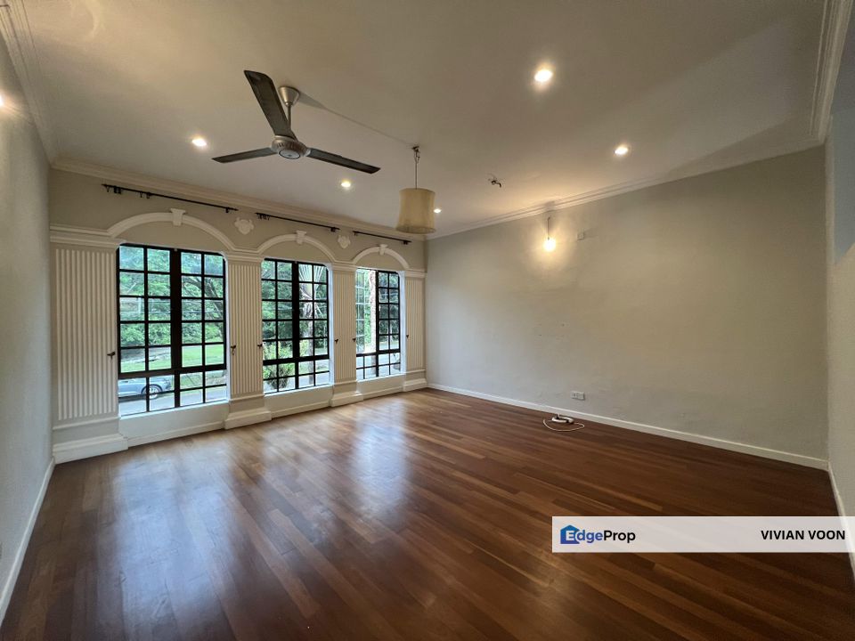 GOLF VIEW RENOVATED 3-STOREY TOWNHOUSE Meru Valley Ipoh, Perak, Ipoh