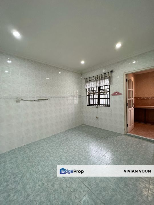 GOLF VIEW RENOVATED 3-STOREY TOWNHOUSE Meru Valley Ipoh, Perak, Ipoh