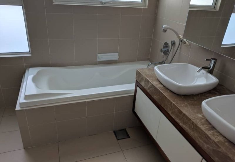 Amaya Saujana, Saujana Subang