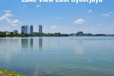 Perdana Lakeview West