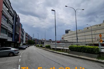 The Earth @ Bukit Jalil