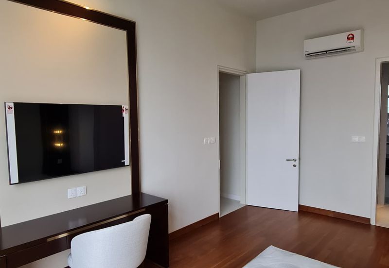 Oxford Residences @ Pavilion Embassy