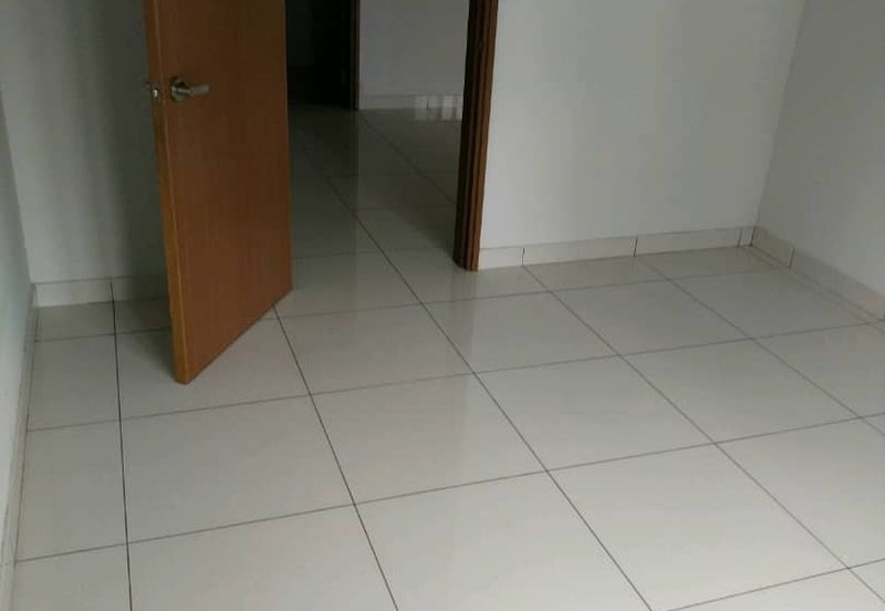 Royal Regent Sri Putramas III