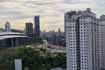 Royal Regent Sri Putramas III