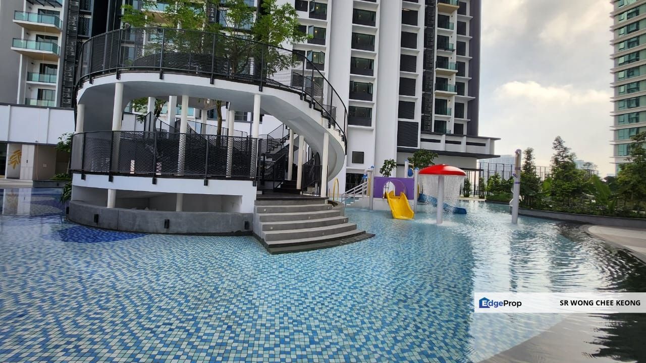 Bloomsvale POOL View new furnished brand new , Kuala Lumpur, Taman OUG