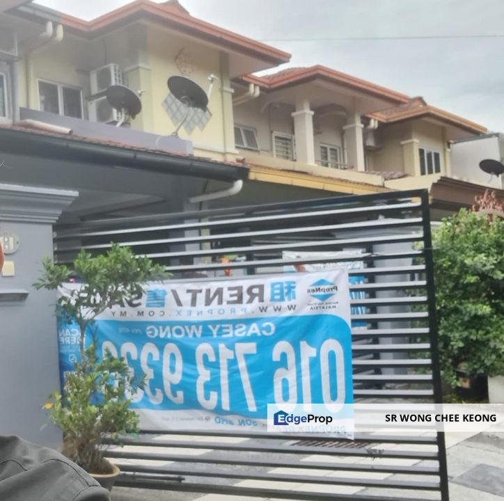 Seri Kembangan Puncak Jalil PUJ 2 Double 2 Storey House  Newly Renovated New Paint x2 , Selangor, Puncak Jalil