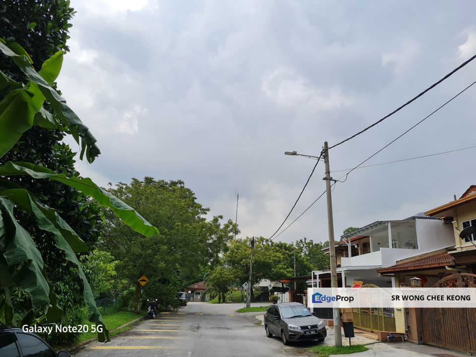 Seri Kembangan Puncak Jalil PUJ 2 Double 2 Storey House  Newly Renovated New Paint x33, Selangor, Puncak Jalil