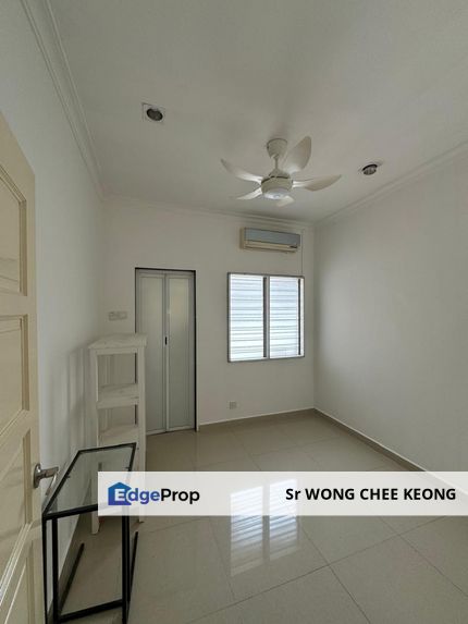 Seri Kembangan Puncak Jalil PUJ 2 Double 2 Storey House  Newly Renovated New Paint x344, Selangor, Puncak Jalil