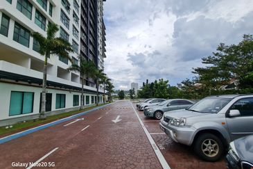 Hillcrest Heights (Puchong Heights)