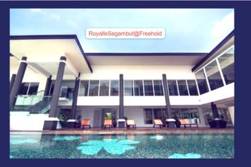 Royalle Condominium @ North Kiara
